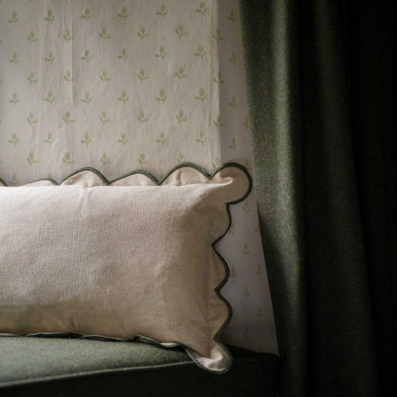 Scallop Cushion – Moss