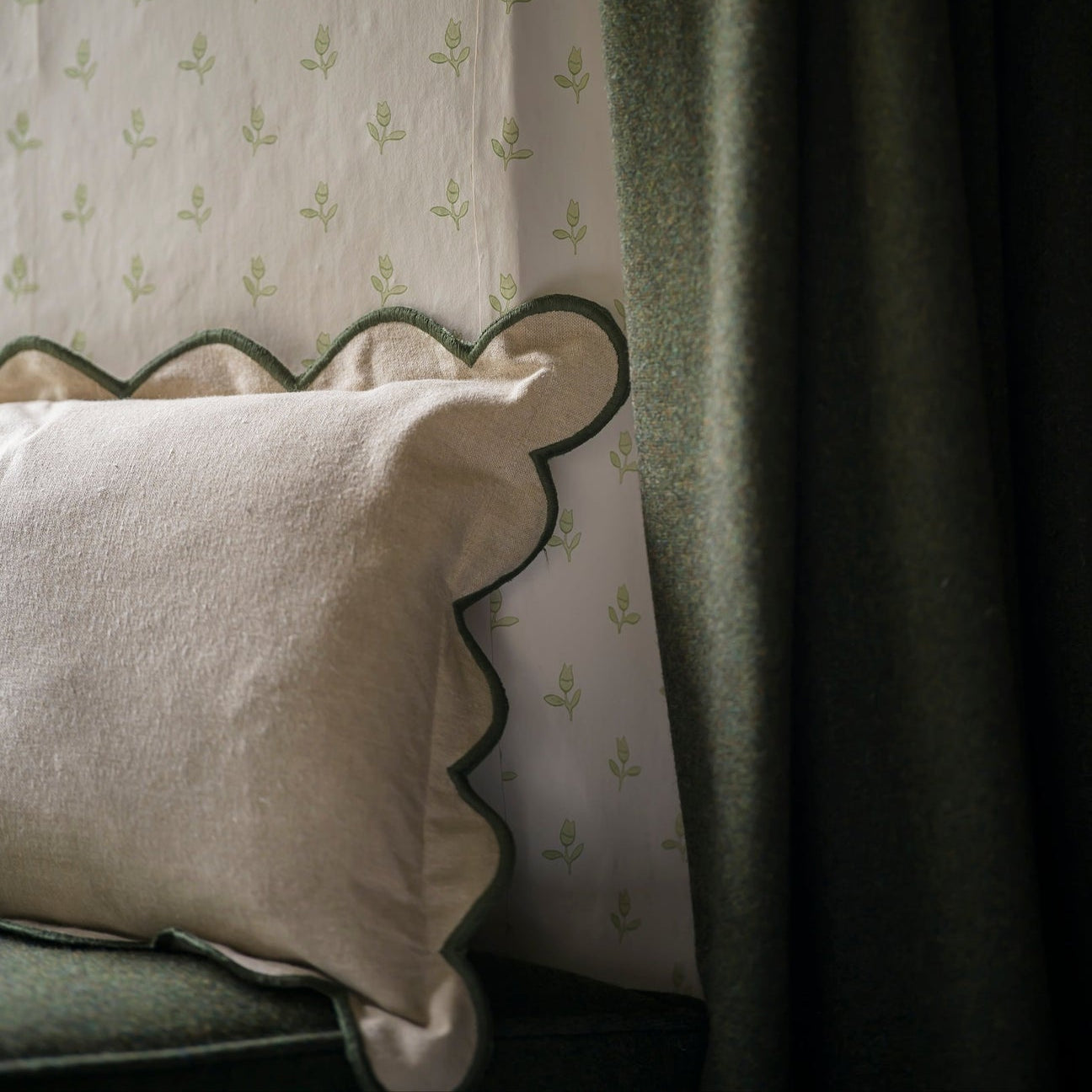 Scallop Cushion – Moss