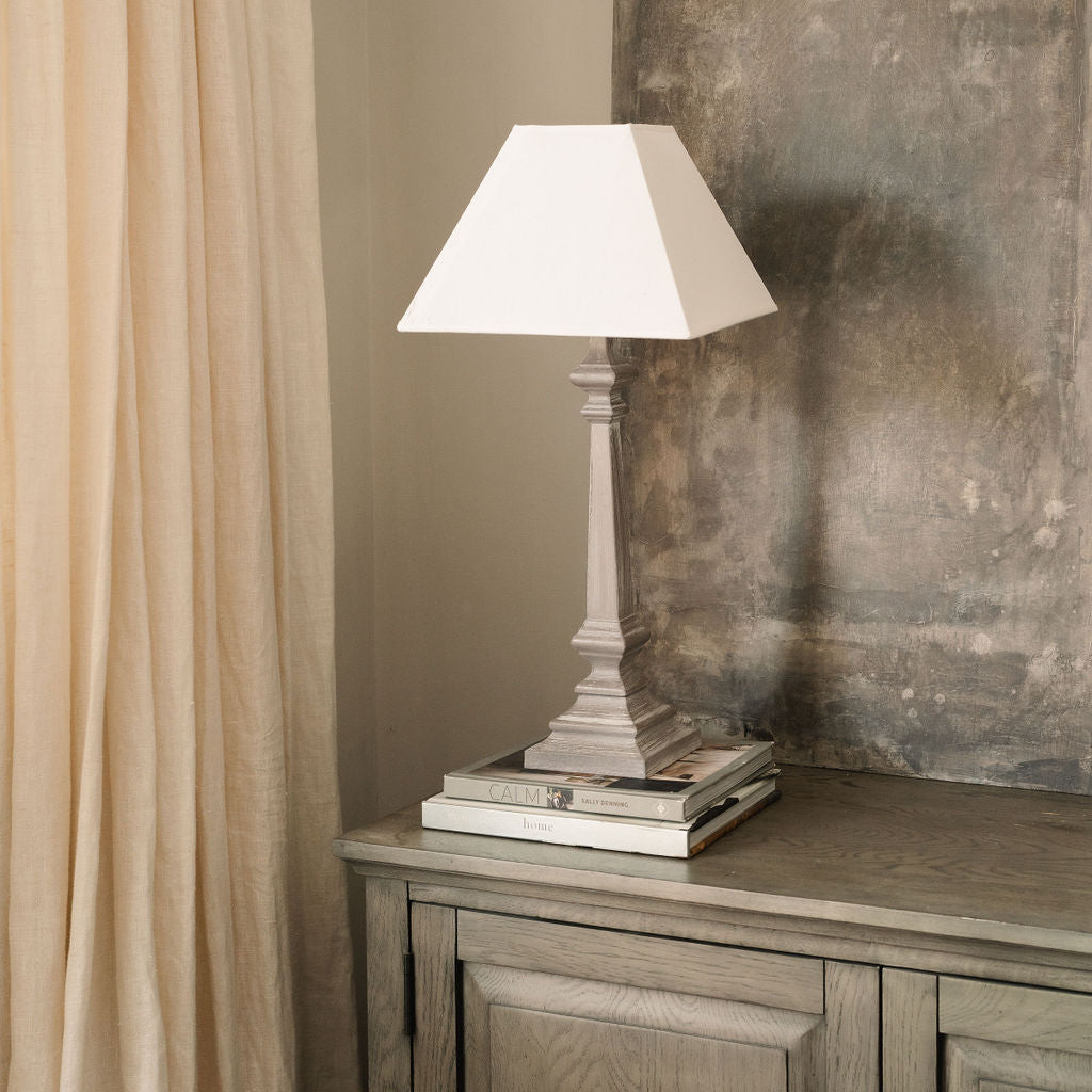 Pula Table Lamp