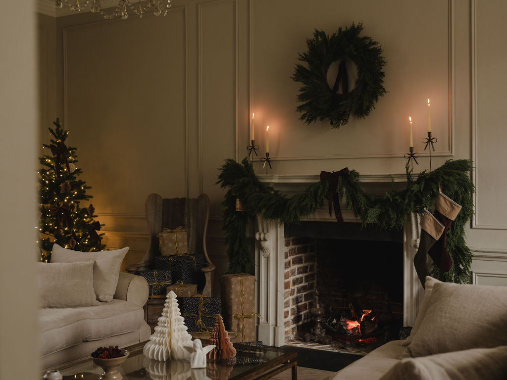 Set of 2 Regency Bow Antique Brass Candlesticks